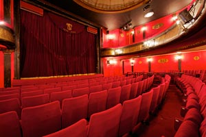 THEATRE DES NOUVEAUTES PARIS THEATRE DES NOUVEAUTES PARIS