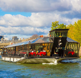 Rondvaart + Diner DEJEUNER-CROISIERE Départ en croisière à 13H00 PARIS