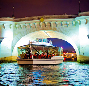 Rondvaart + Diner DINER-CROISIERE Départ en croisière à 20H30 PARIS