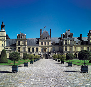 Monumentenbezoek CHATEAU DE FONTAINEBLEAU FONTAINEBLEAU