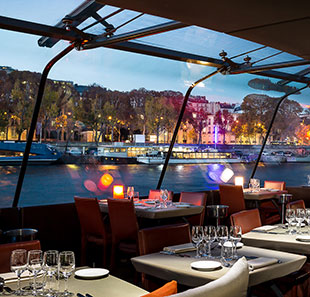 Excursie DINER-CROISIERE 20H30 Tenue correcte conseillée PARIS