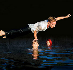Nieuw circus DRIFTWOOD CIE CASUS CIRCUS VILLEJUIF