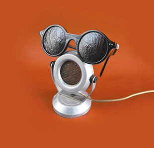 Poppentheater LE DICTATEUR ET LE DICTAPHONE PARIS