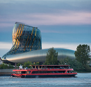 Excursie CROISIERE DEGUSTATION + CITE DU VIN SUR LE SICAMBRE OU LE SARDANE BORDEAUX