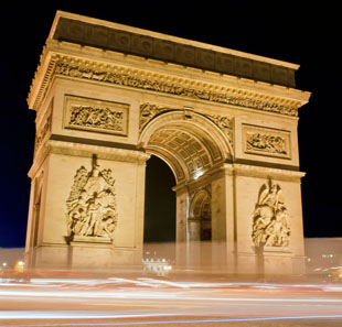 Excursie DINER SUR LES CHAMPS ELYSEES (CIC) CROISIERE + TOUR D'ILLUMINATIONS PARIS