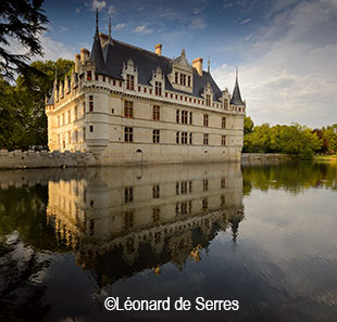 CHATEAU D'AZAY-LE-RIDEAU CHATEAU D'AZAY-LE-RIDEAU