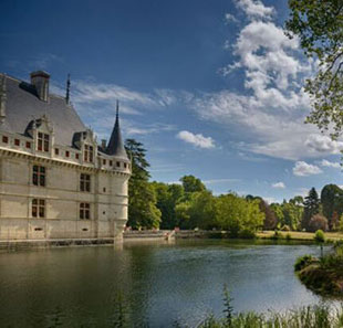 CHATEAU D'AZAY-LE-RIDEAU CHATEAU D'AZAY-LE-RIDEAU