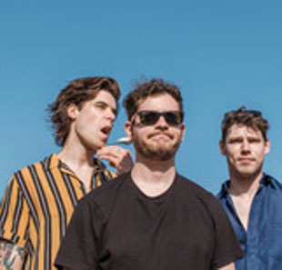 SONS (B) + FLUFFY MACHINE (CH) SONS (B) + FLUFFY MACHINE (CH)