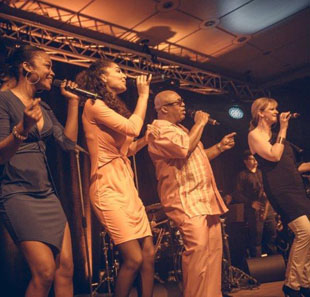 R'n'B/Soul/Funk THE SHADES OF SOUL BITCHE
