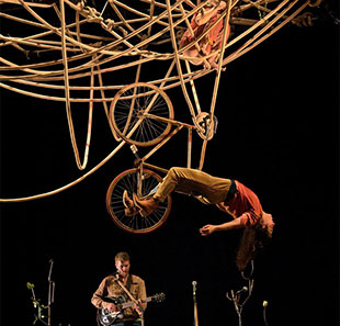 Nieuw circus NO REST FOR LADY DRAGON CIE L'INDECENTE SORBIERS