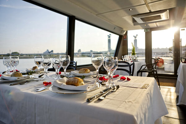 REPAS-CROISIERE SUR LA SEINE CAT. 1 REPAS-CROISIERE SUR LA SEINE CAT. 1