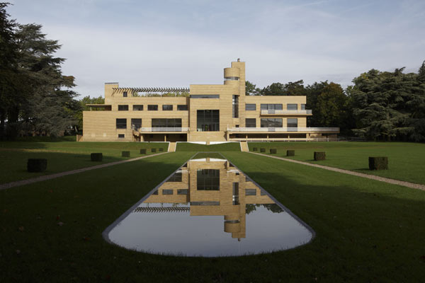 VILLA CAVROIS